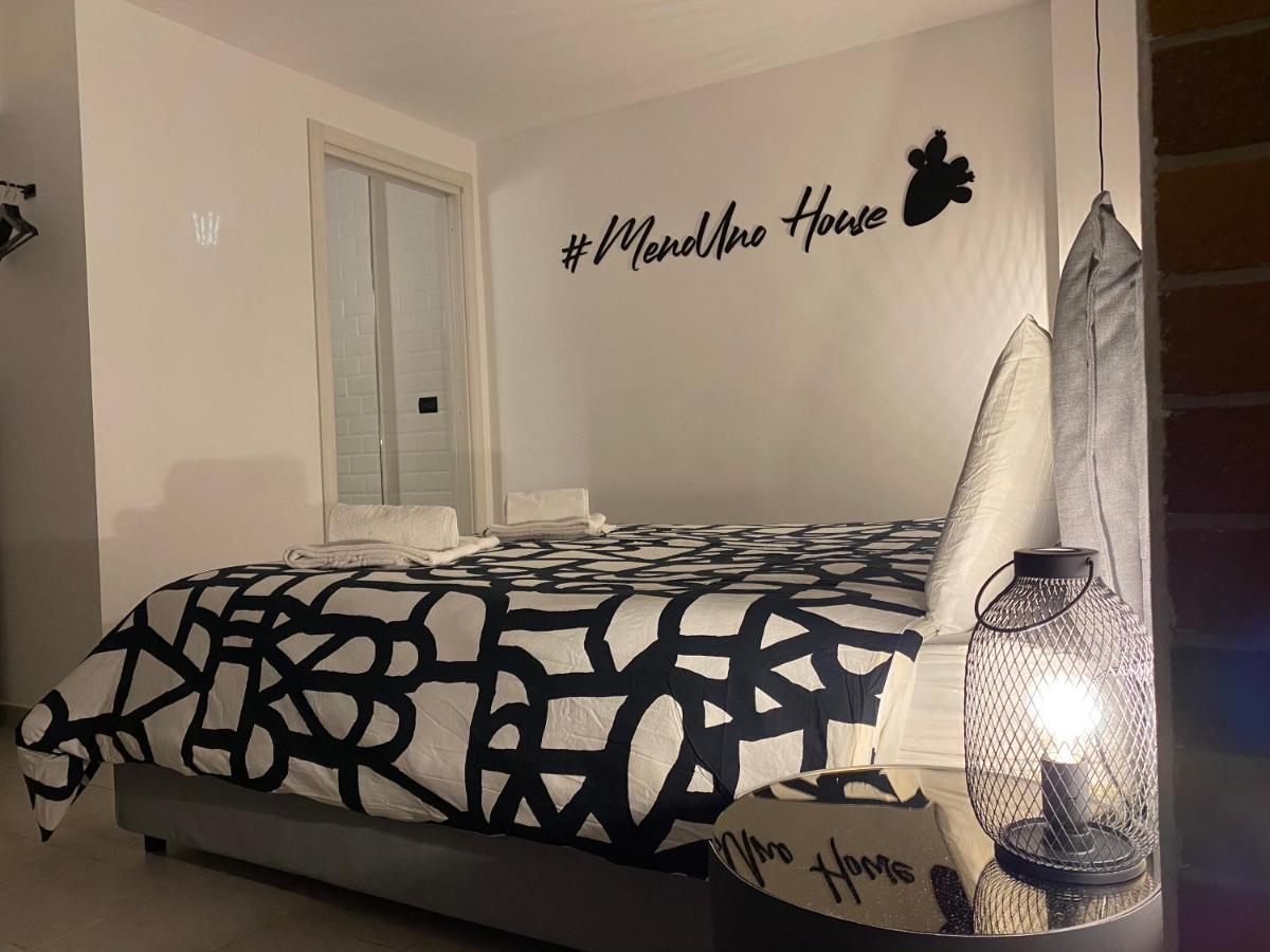 Menouno House Apartment Crispiano Luaran gambar